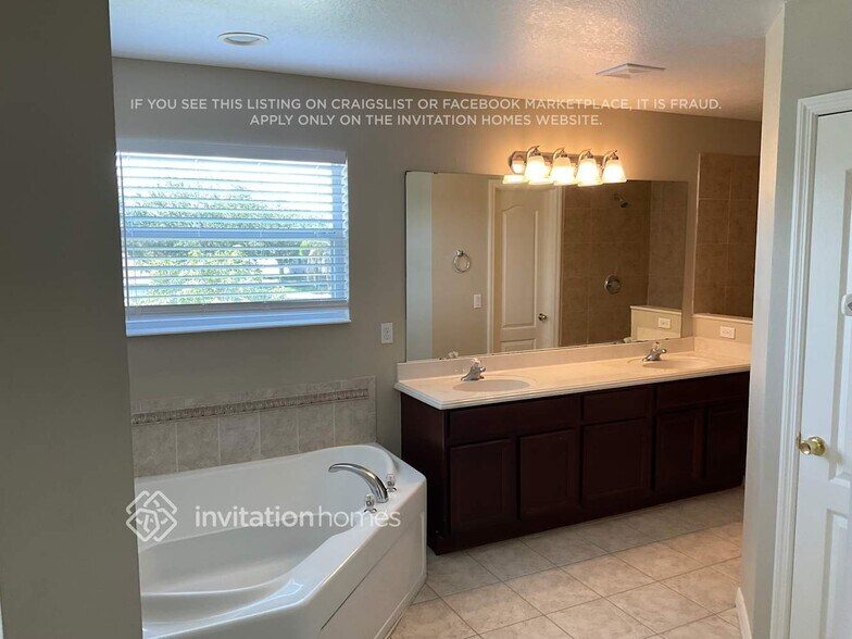 Building Photo - 3401 Marshfield Preserve Way