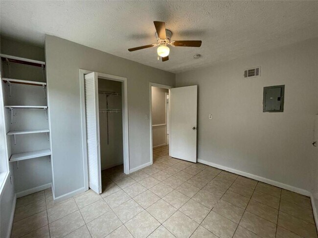 Building Photo - 1088 Riva Ridge Dr NW