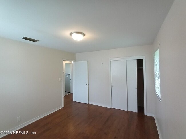 Building Photo - 4919 Avent Dr