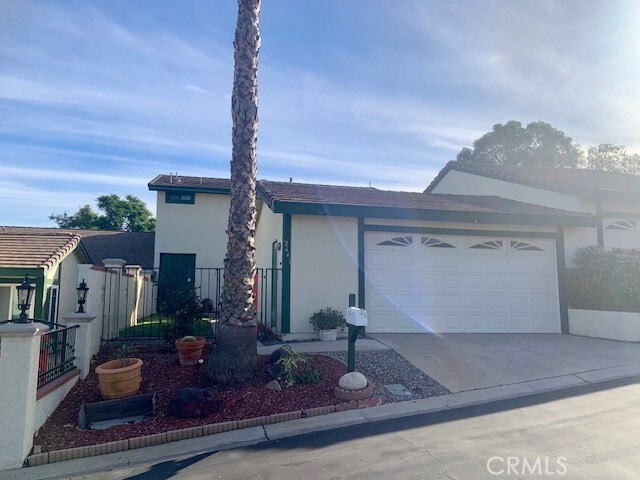 Building Photo - 2641 Condor Cir