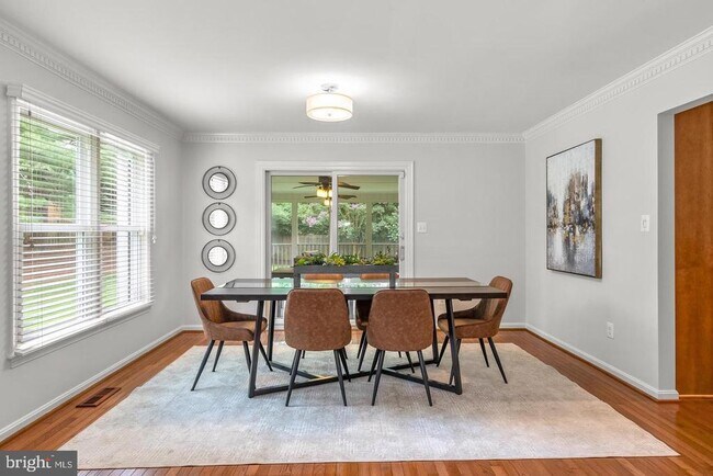 Building Photo - 9428 Meadow Shire Ln