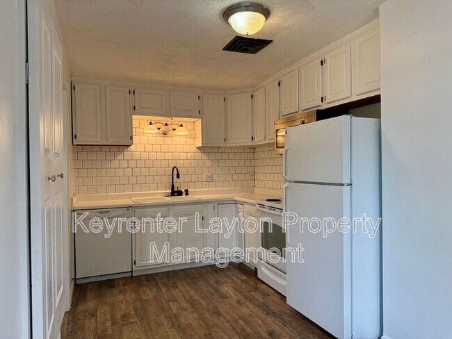 Building Photo - 2291 S 500 W