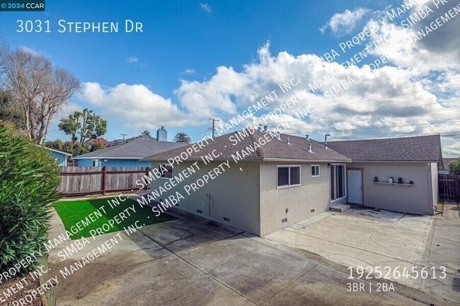Building Photo - 3031 Stephen Dr