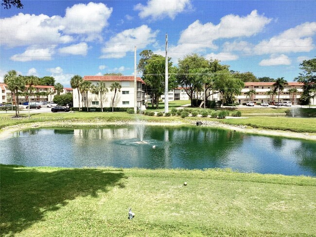 Building Photo - 8980 S Hollybrook Blvd
