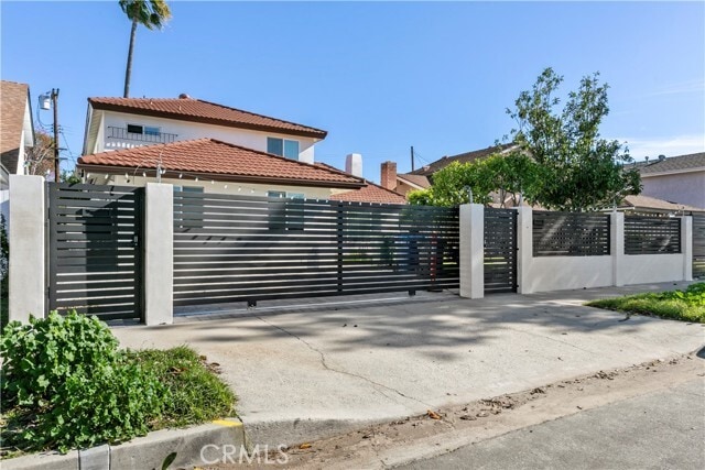 Building Photo - 6712 Ventura Canyon Ave