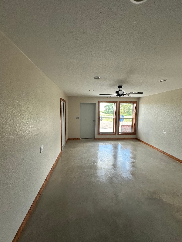 Building Photo - 4070 Old Lorena Rd