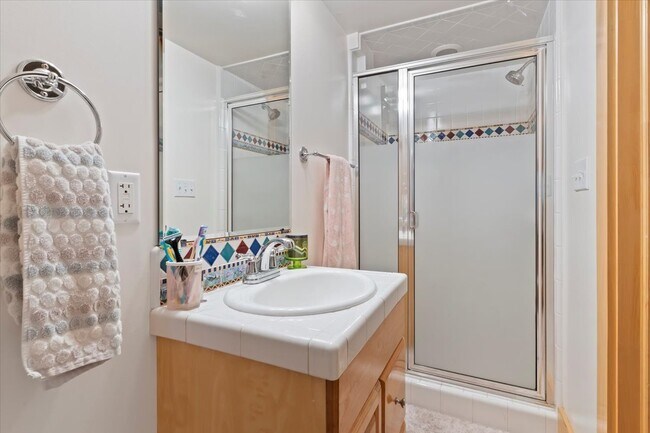 Building Photo - 1442 Federal Way