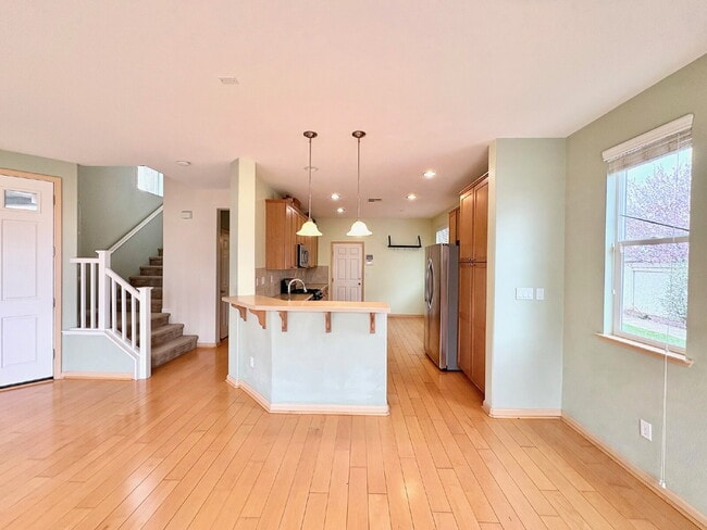 Building Photo - Spacious 4BR / 2.5BA Home in Prime Pittsburgh CA Location