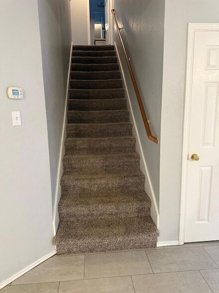 Building Photo - 612 Blair Ave