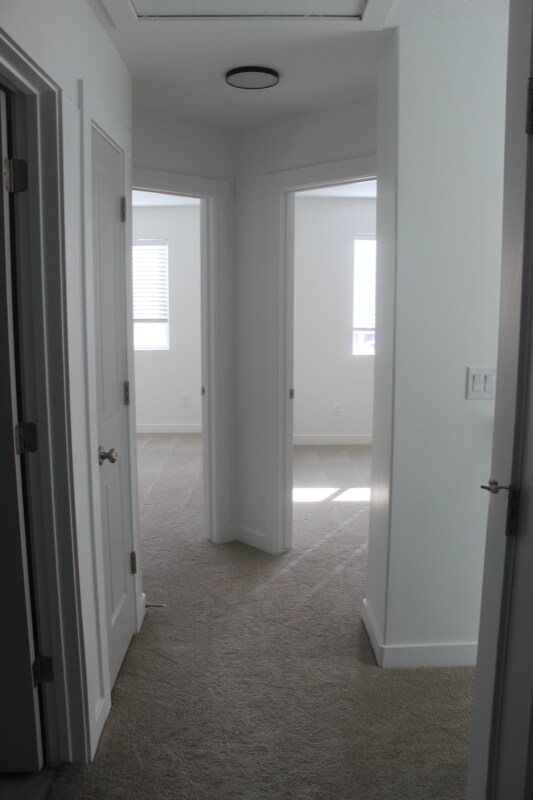 Building Photo - 98 E 1760 N