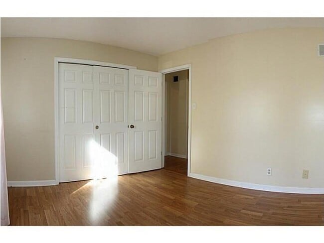 Building Photo - 3424 E 98th St