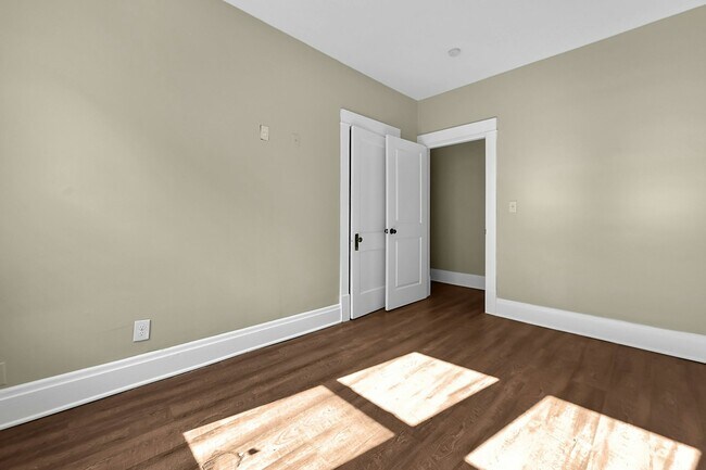 Building Photo - 345 Chittenden Ave