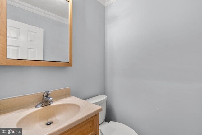 Building Photo - 9130 Bobwhite Cir