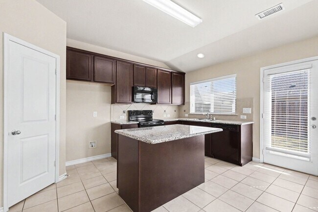 Building Photo - 1412 Villa Paloma Blvd