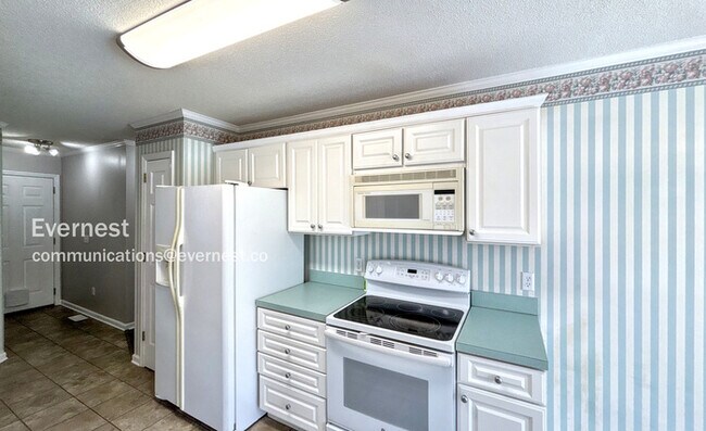 Building Photo - Spacious 3 Bedroom Home in Ooltewah / Deck...