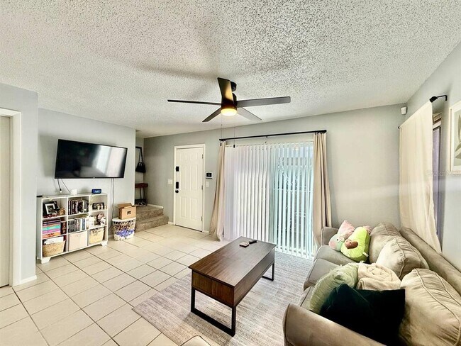 Building Photo - 1843 Bough Ave