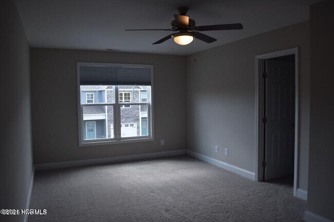 Building Photo - 311 S Stingray Ln