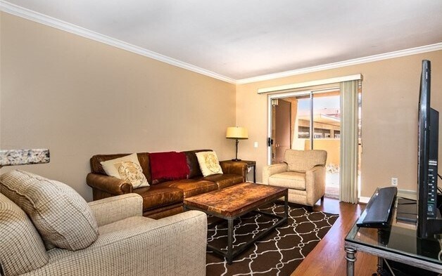 Building Photo - RB 1 Br 1 Bath Granite Kitchen Luxury Condo $2400 Avail July 1st