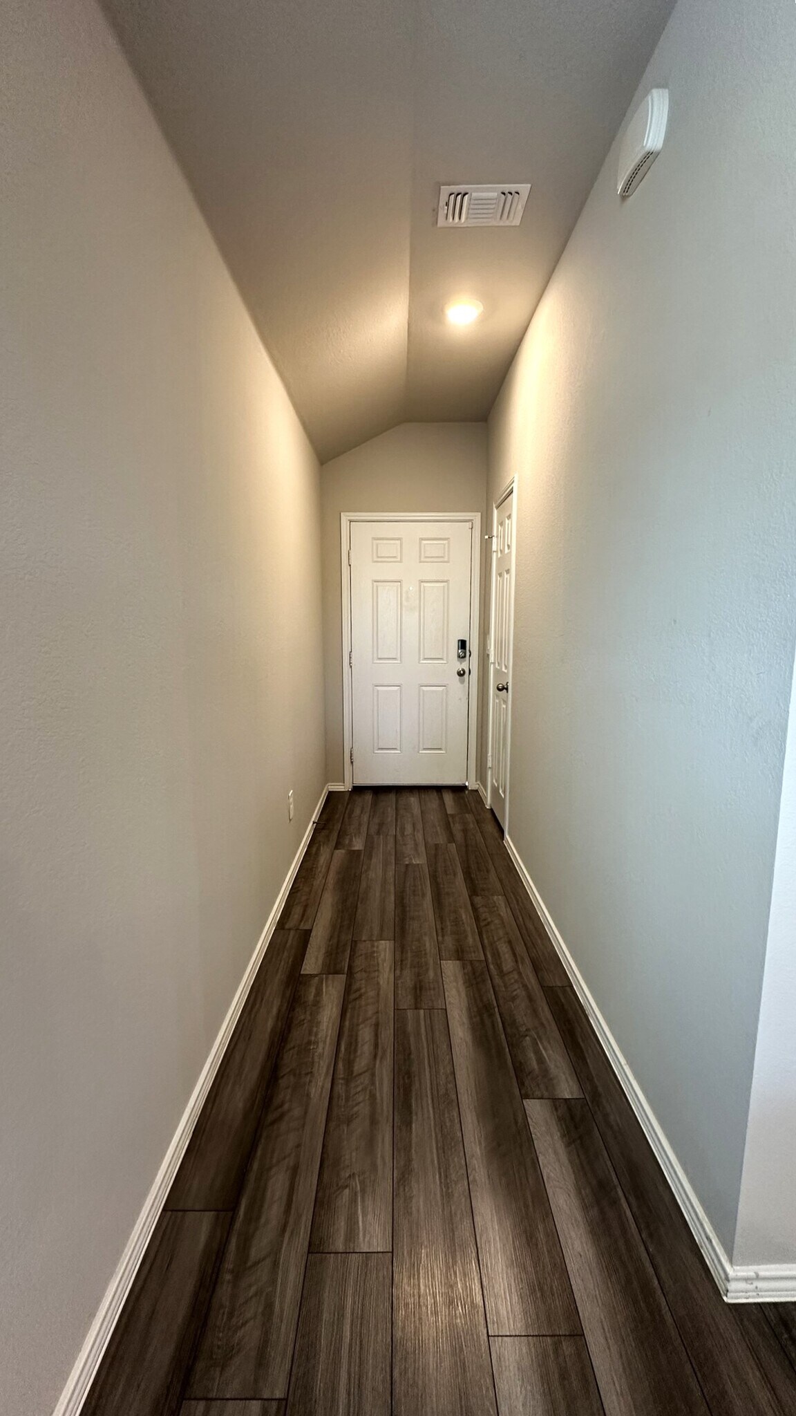 Building Photo - 2518 Merganser Dr
