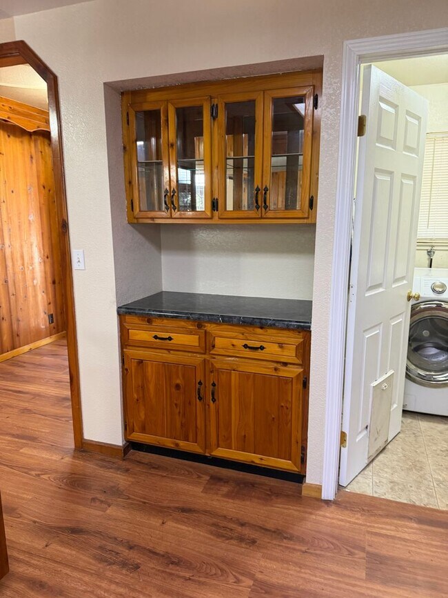 Building Photo - 26967 Meadowmont Dr