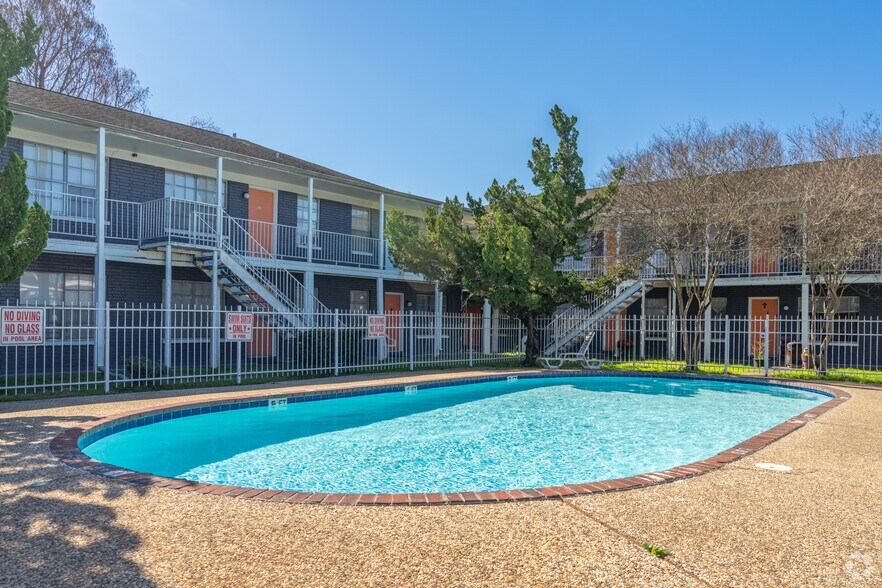 Redemption Square 202 Cole St ster TX 77598 Apartment Finder