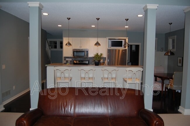 Building Photo - 15822 Drawstone Trl