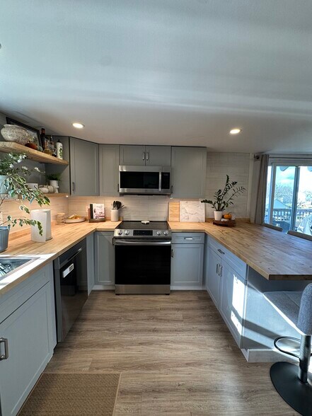 Building Photo - 13 Atlantic Ave