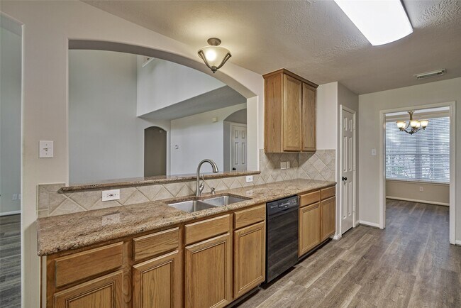 Building Photo - 274 Fairwind Trail Dr