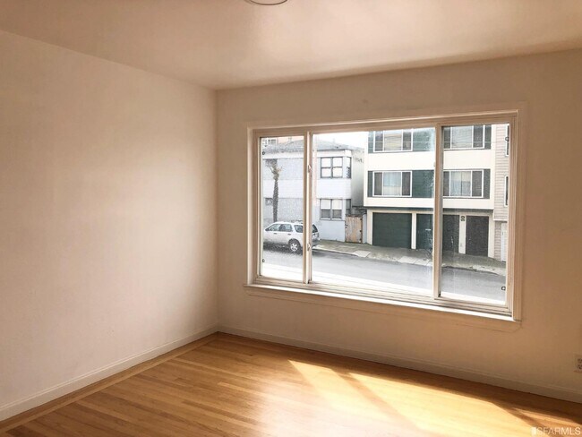 Building Photo - 2944 Taraval St