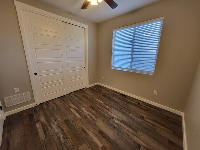 Building Photo - 1513 Zephyr Way