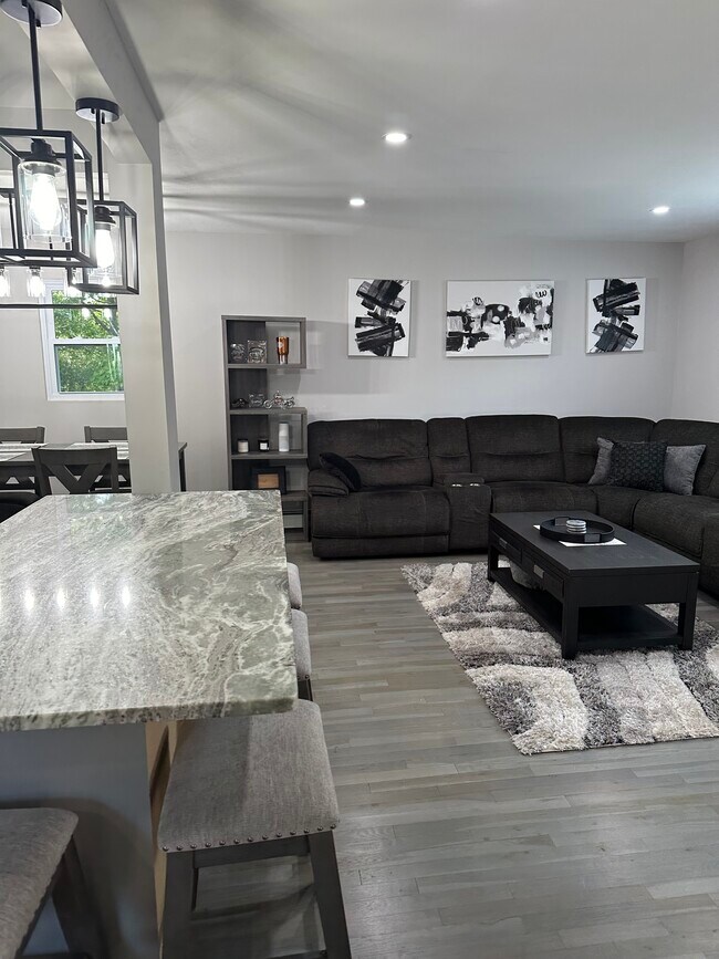 Building Photo - 236 Long Island Ave