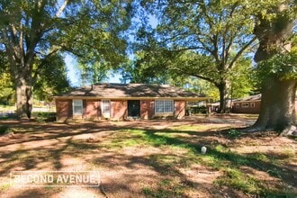 Building Photo - 3088 Lynchburg St