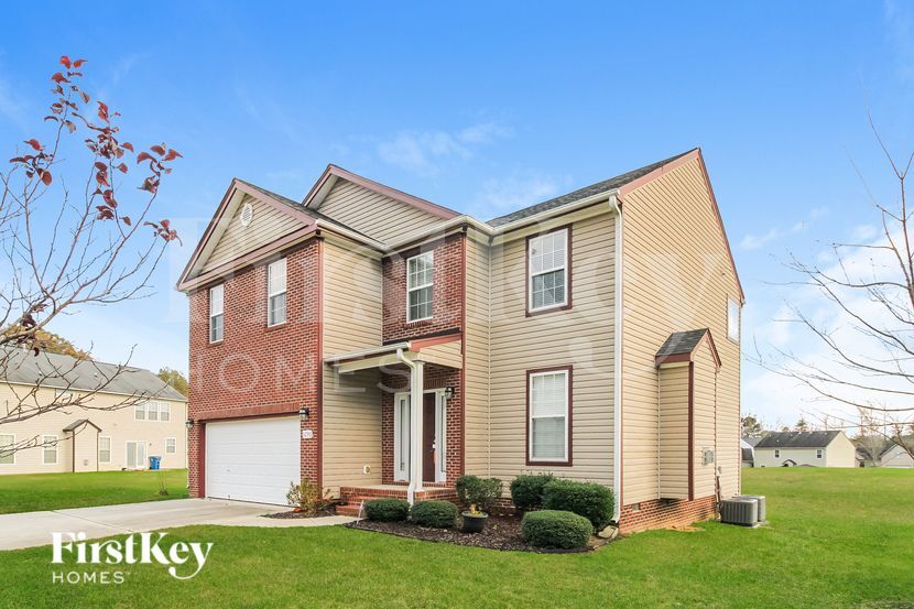 Building Photo - 5290 Crosswinds Rd