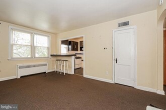 Building Photo - 846 Windermere Ave