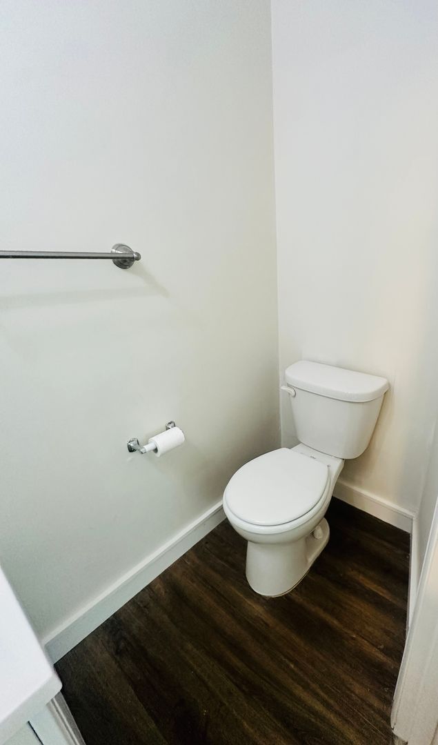 Building Photo - Charming and Updated Cul-de-Sac Gem with Year-Round Sunroom and Spacious Backyard!