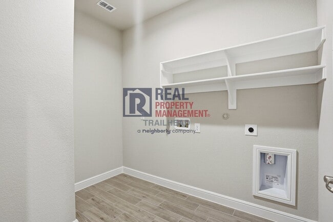 Building Photo - Thoughtfully Arranged Single-Story Home with Open Living