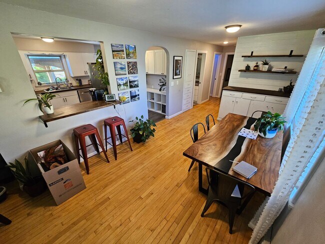 Building Photo - Target Range Single Family Home - 3bdrm (+bonus), 2bath, great yard, garage.  Summer Rental