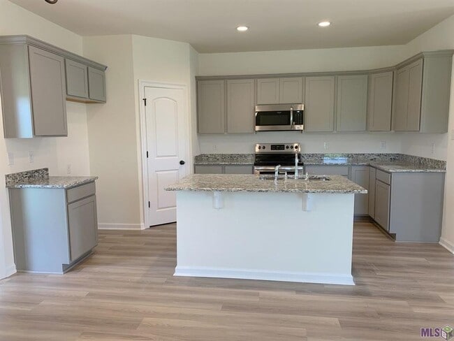 Building Photo - Home for Lease