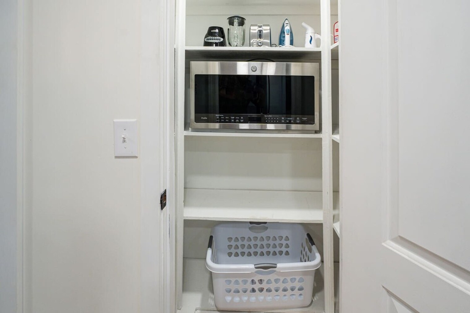 Building Photo - 70 Lake Ave