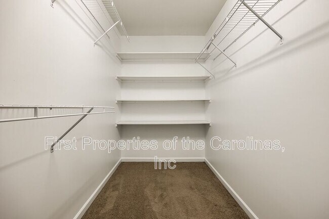 Building Photo - 16619 Broadwing Pl