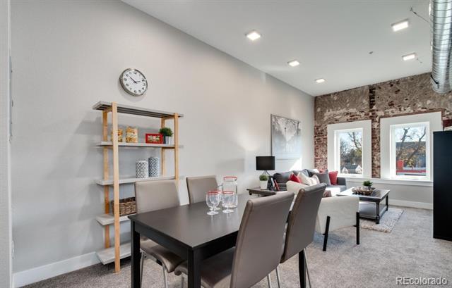 Building Photo - 300 S Logan St