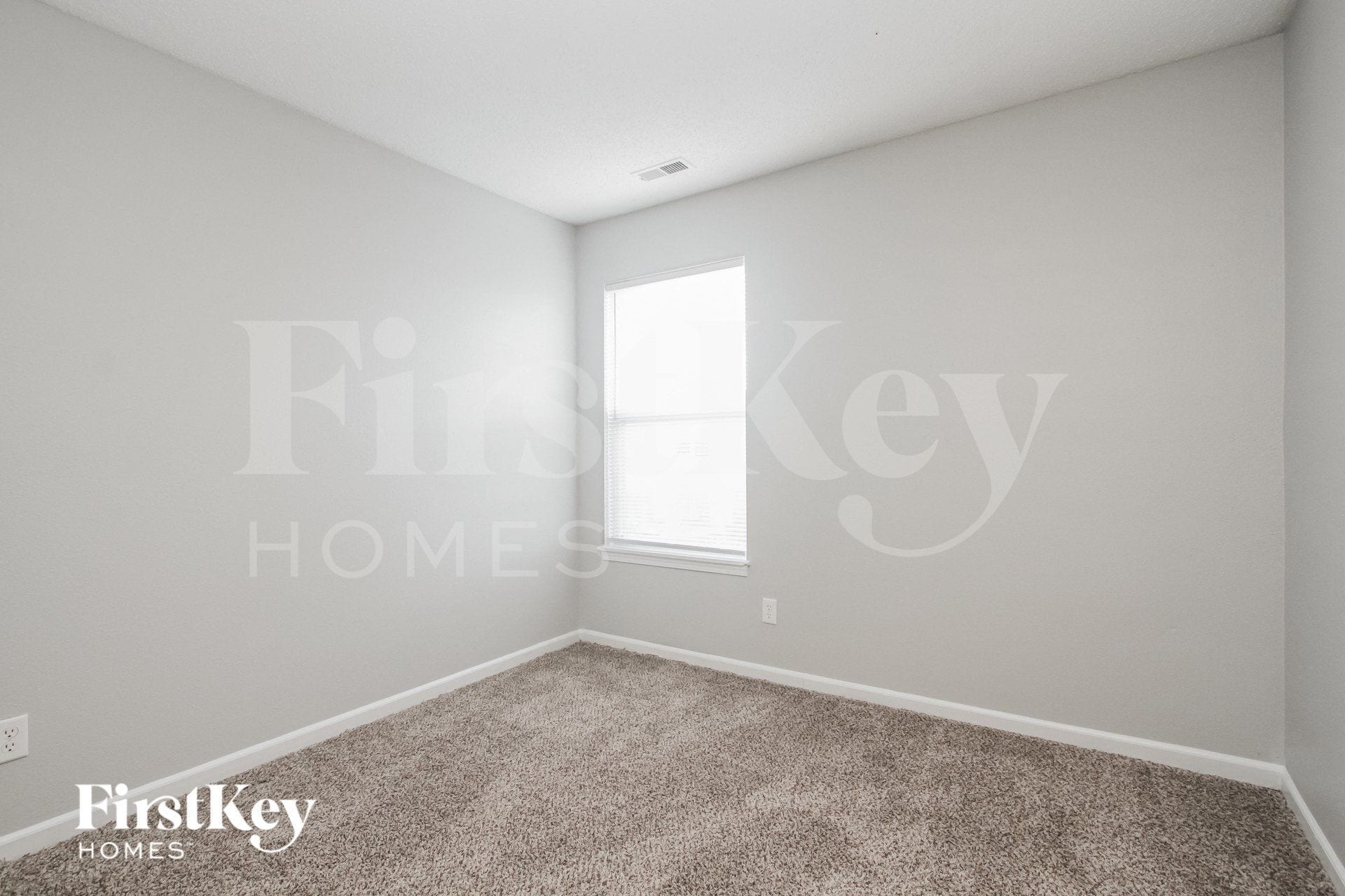 Building Photo - 10870 Sweetsen Rd