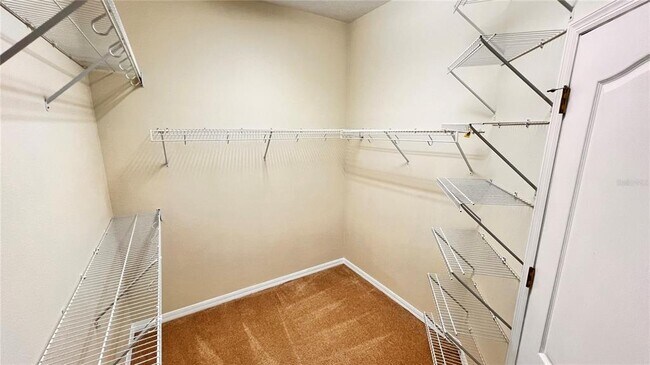 Building Photo - 7823 Fernleaf Dr