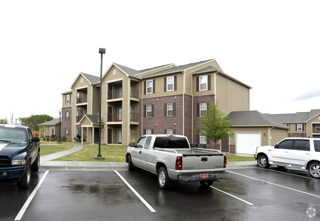 Primary Photo - Rolling Meadows Apartments