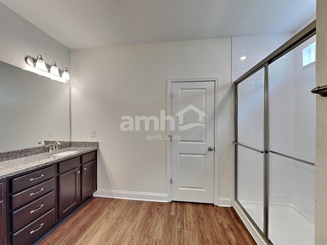 Building Photo - 2951 Hill Valley Ln