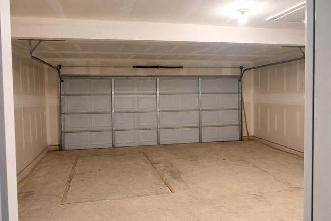 Building Photo - 1308 Isabella Dr