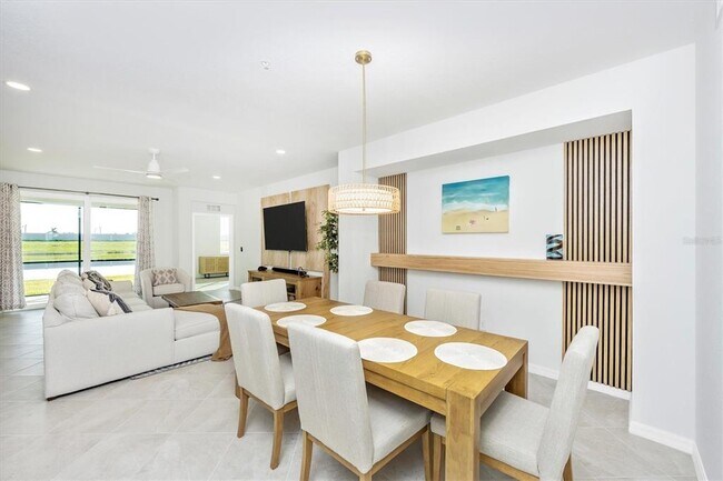 Building Photo - 12640 Radiance Ct