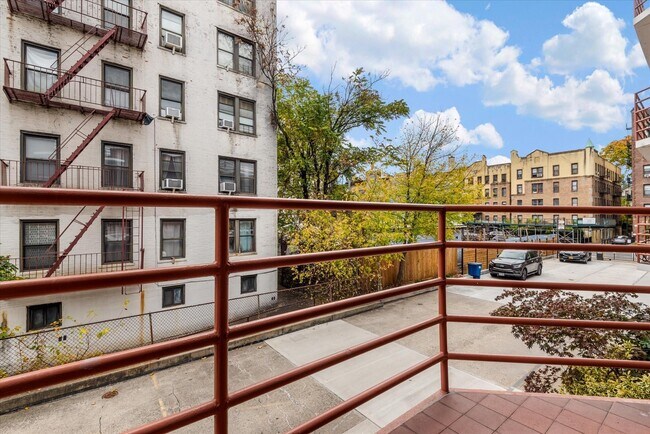 Building Photo - 119-40 Metropolitan Ave