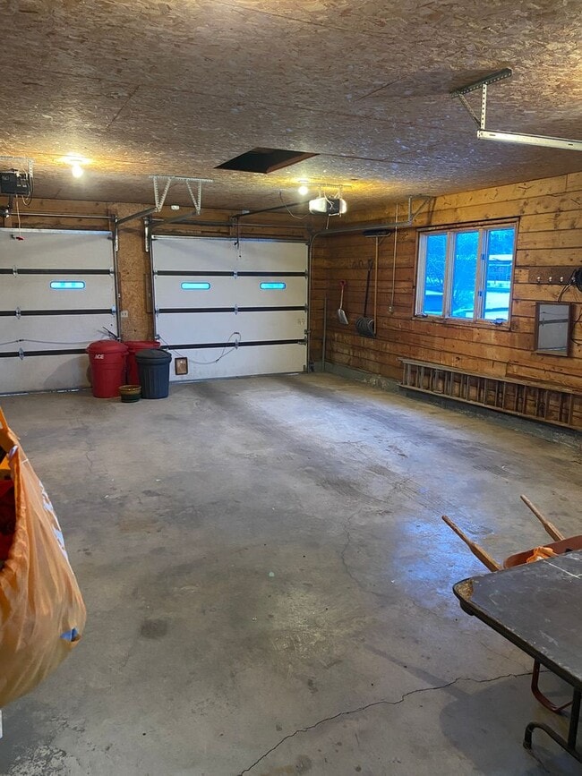 Building Photo - 578 W 5500 S