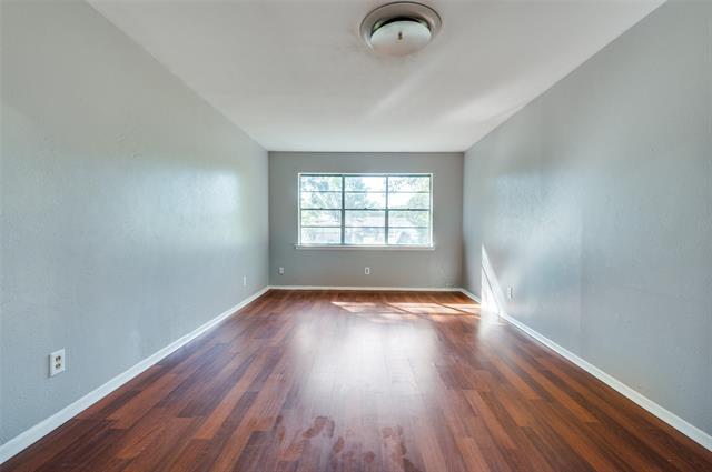 Building Photo - 1405 Brookside Dr